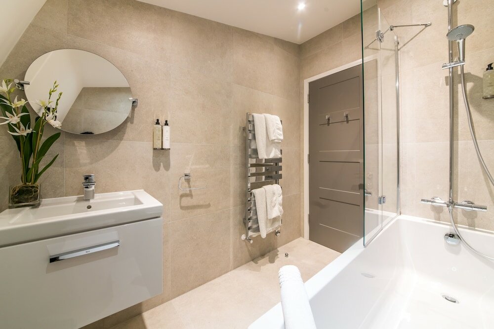 Фото The Halcyon Apartments Henry Street