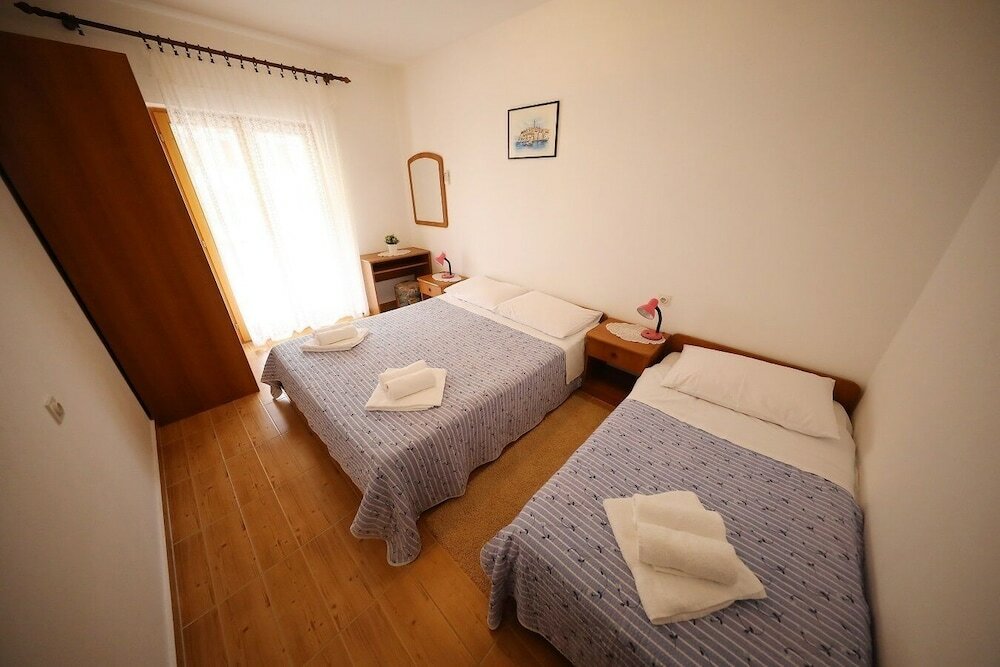 Фото Knez Mali Iz