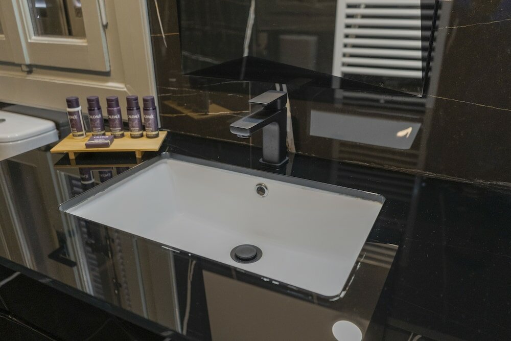 Фото Impero Nafplio Hotel & Suites