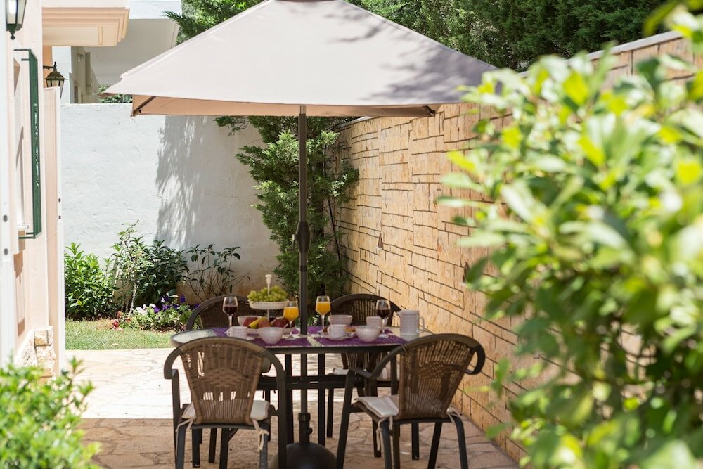 Фото New Stylish Apartment with Sea View