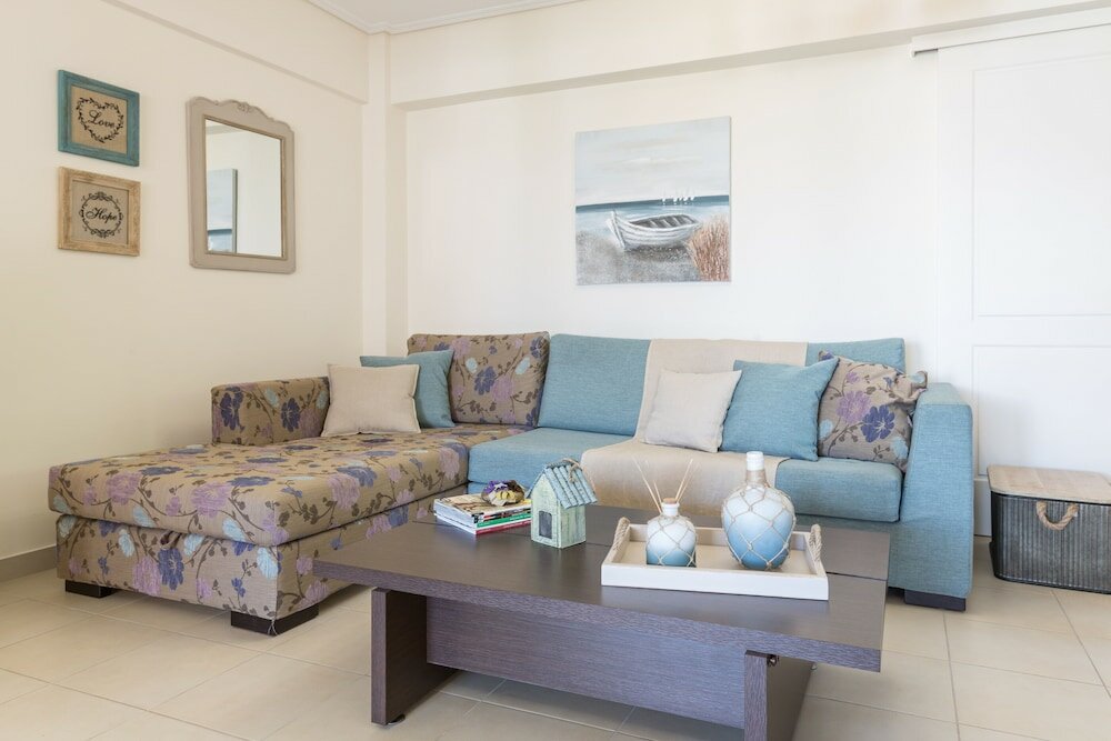 Фото New Stylish Apartment with Sea View