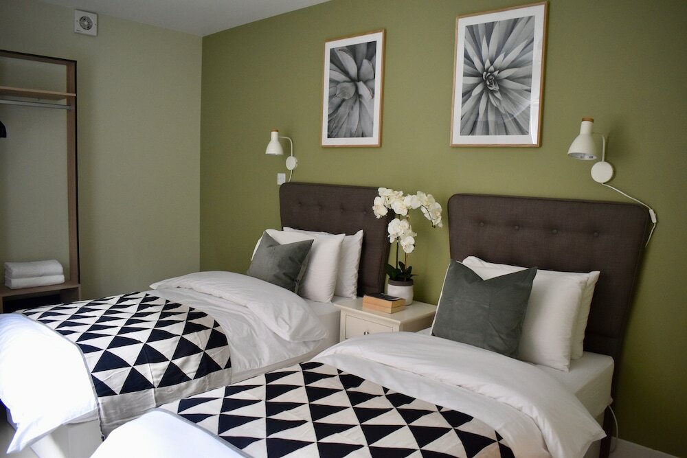 Фото The Spinney