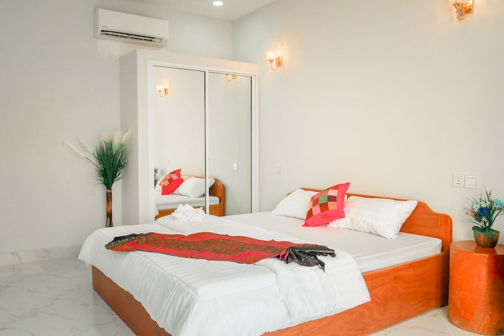 Фото Intanou Boutique Hotel Kampot