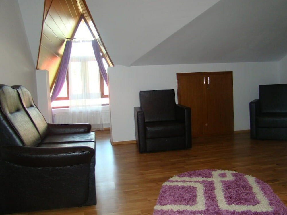 Фото Pensiunea Floare de Colt