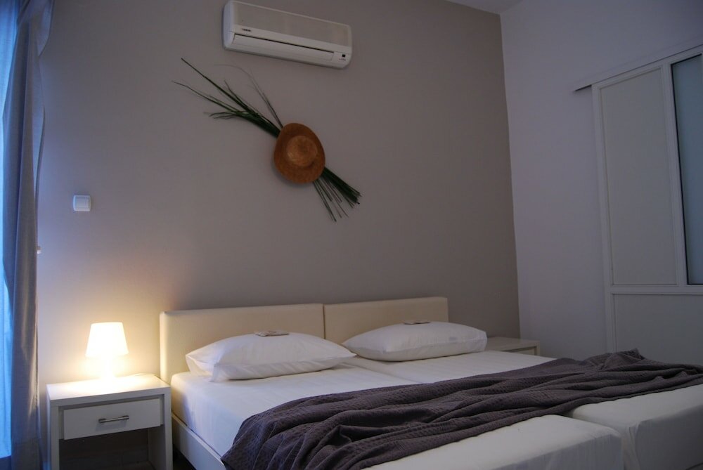 Фото Galini Rooms & Apartments Syros