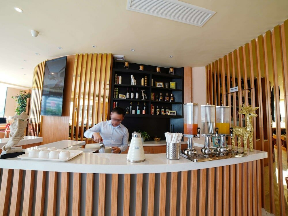 Фото Ibis Styles Chengdu American Center Hotel