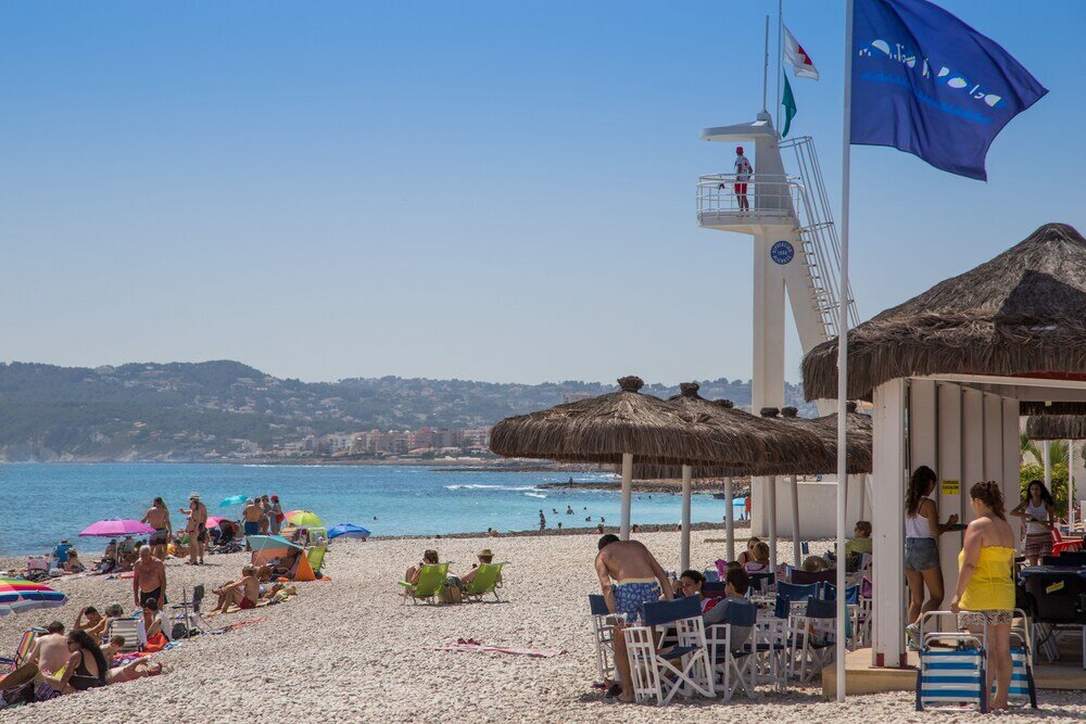 Фото Lujoso apartamento con piscina interior