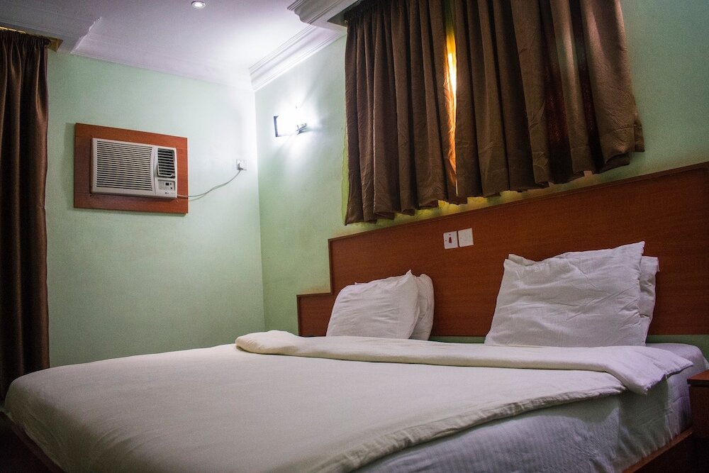 Фото 1st Delightsome House and Suites