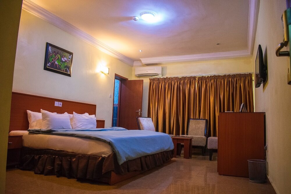 Фото 1st Delightsome House and Suites