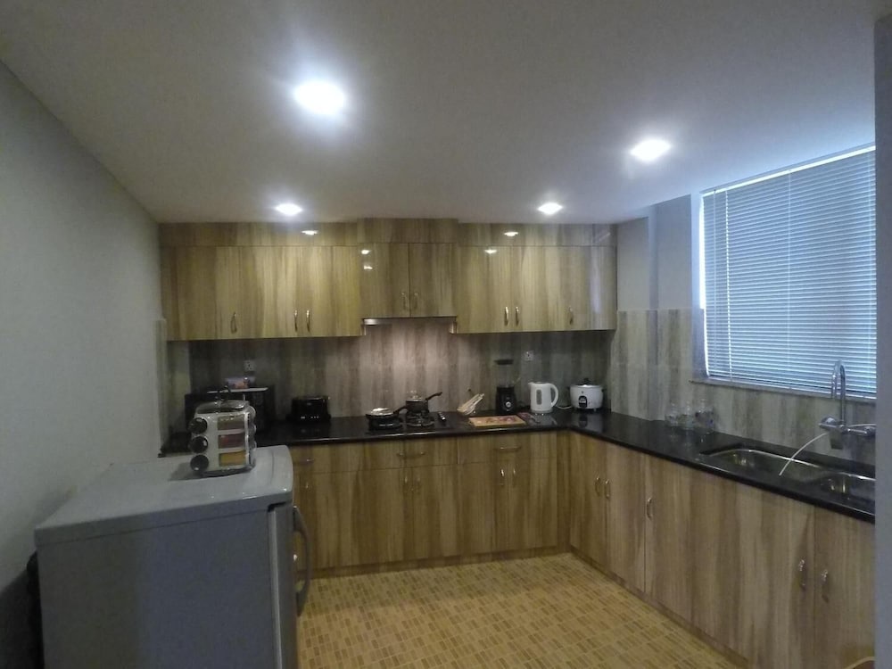 Фото Tara Serviced Apartments