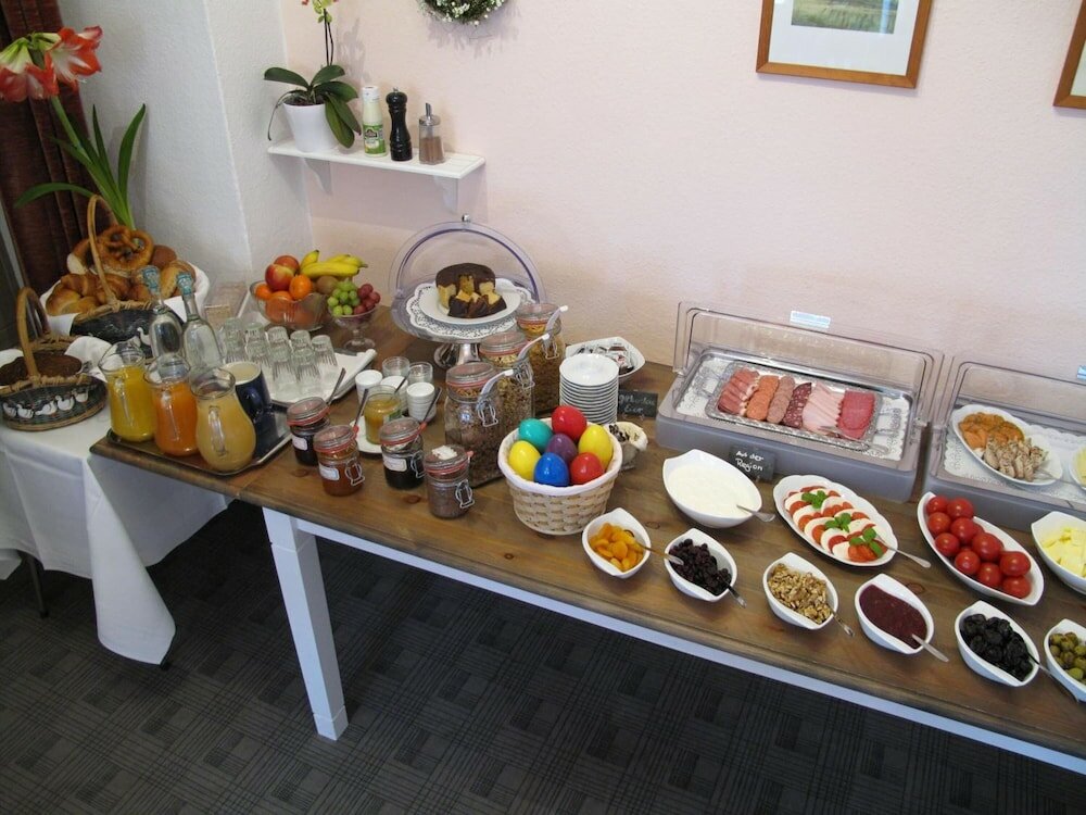 Фото Hotel Klostergarten