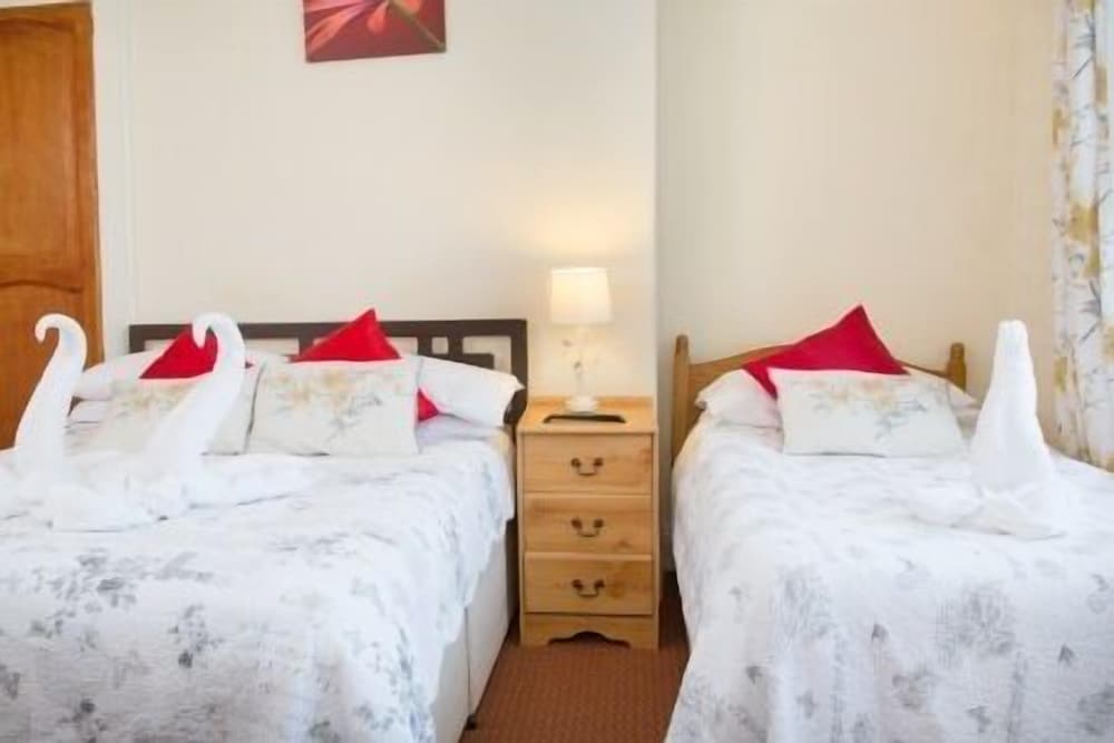 Фото The Firs Guest House