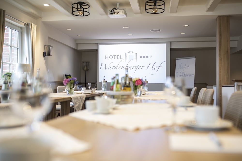 Фото Hotel Wardenburger Hof