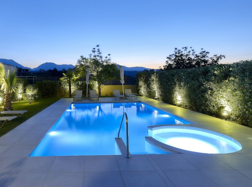 Фото Castello Villa Daphnes - Private Pool & Whirlpool
