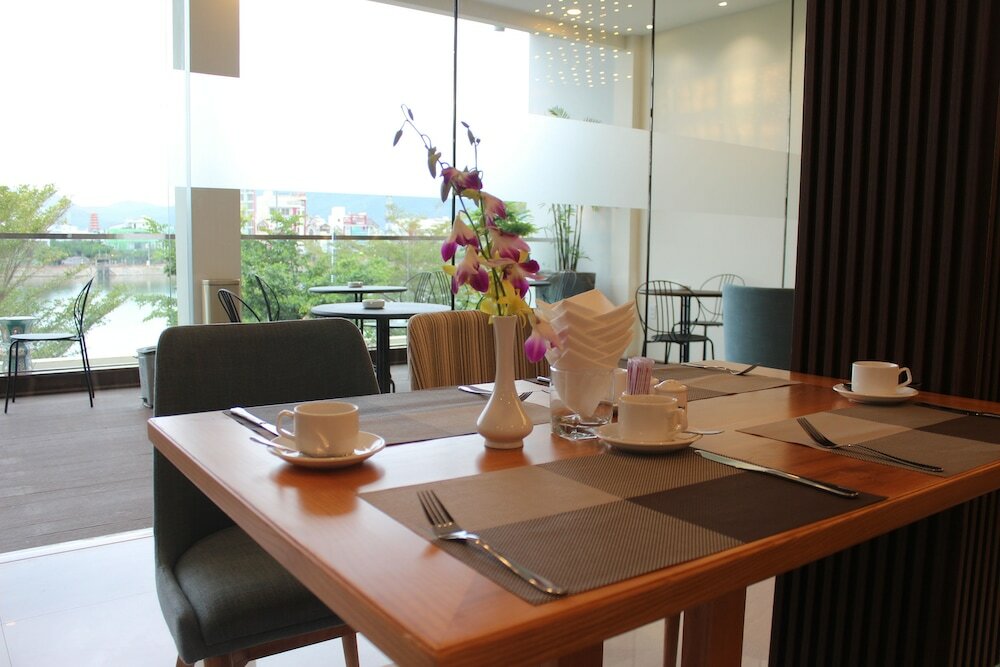 Фото Lake View Hotel