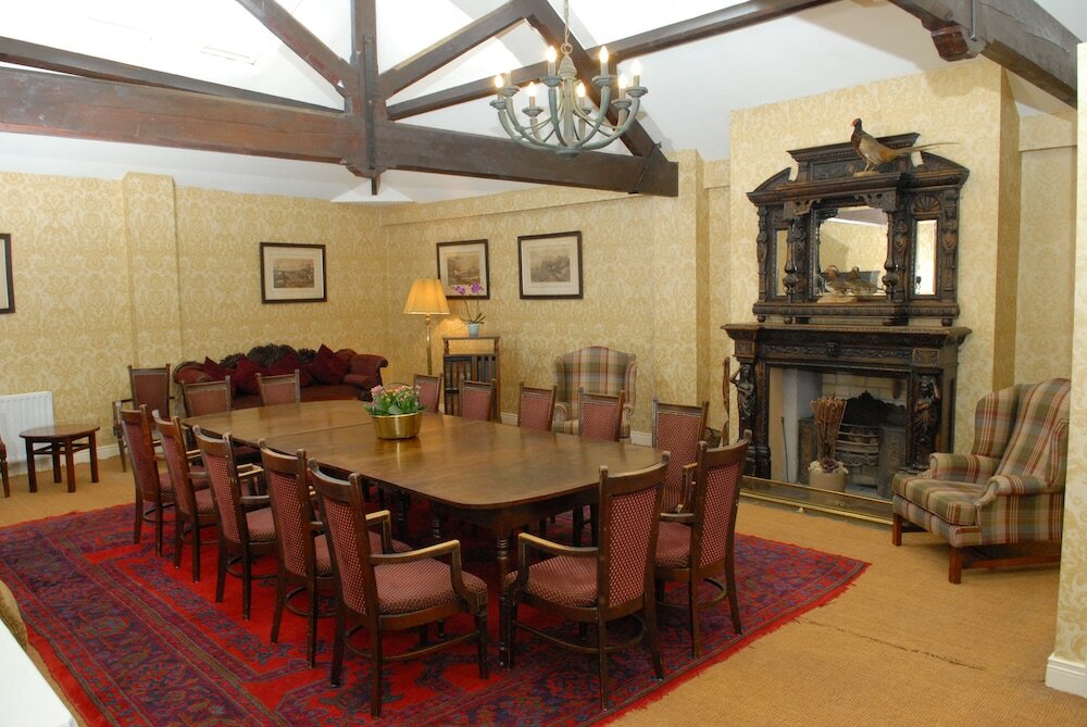 Фото Londonderry Arms Hotel