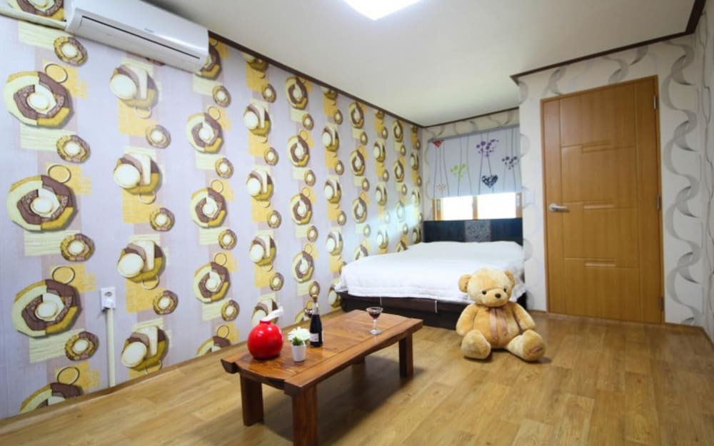 Фото Suncheon Bay Baramuieondeok Pension