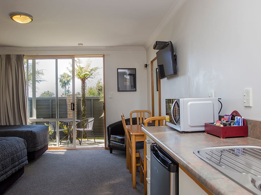 Фото Asure Chelsea Gateway Motor Lodge