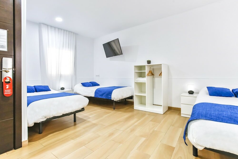 Фото Laramond Barcelona Rooms