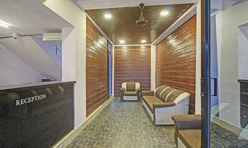 Фото Itsy by Treebo - La Prince Residency