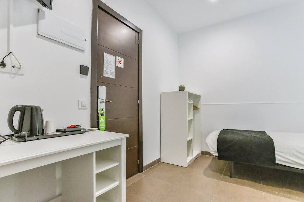 Фото Laramond Barcelona Rooms