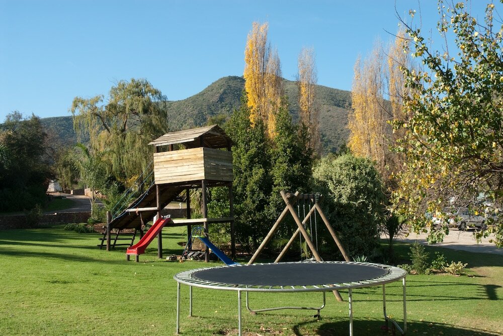 Фото Old Mill Lodge, Working Ostrich Farm & Restaurant, Oudtshoorn