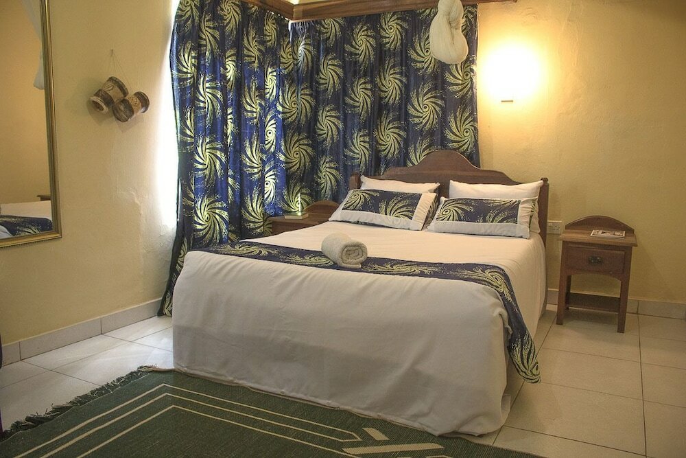 Фото Chanters Lodge, Livingstone