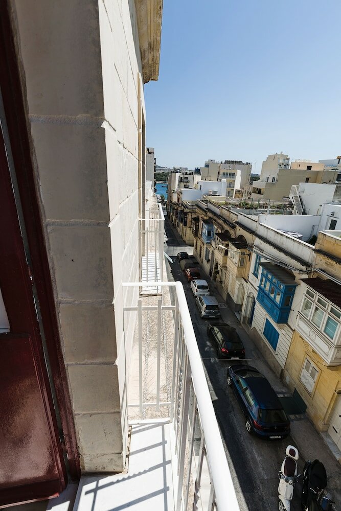 Фото Two Pillows Boutique Hostel