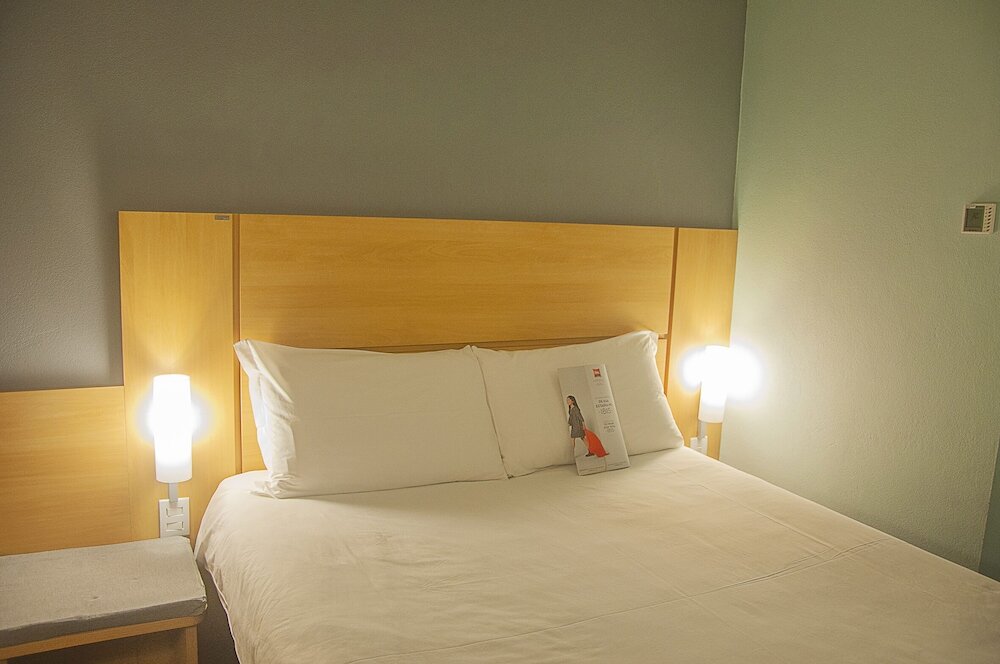 Фото Ibis Montenegro