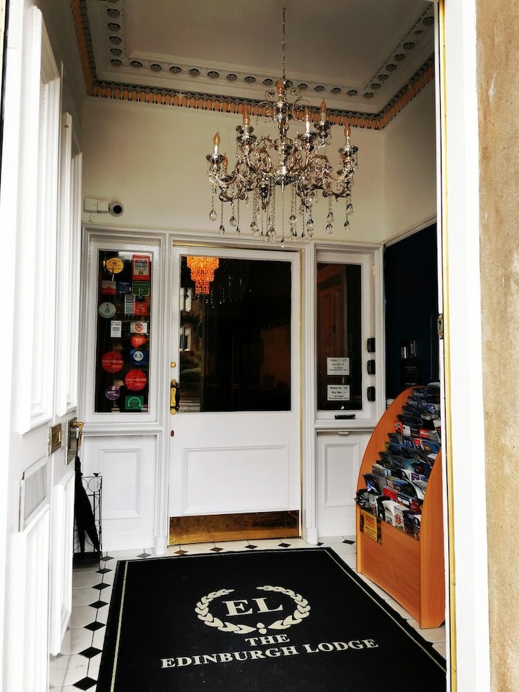 Фото The Edinburgh Lodge
