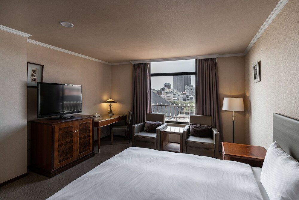 Фото Hotel j Metropolis