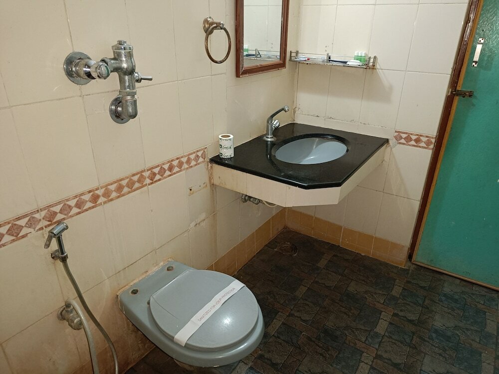 Фото Gt Grande Hotel-Near Us Consulate