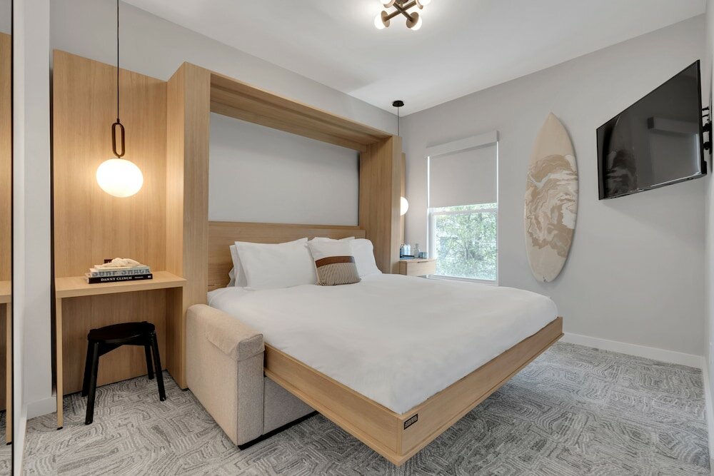 Фото The St Laurent Social Club & Guest Rooms