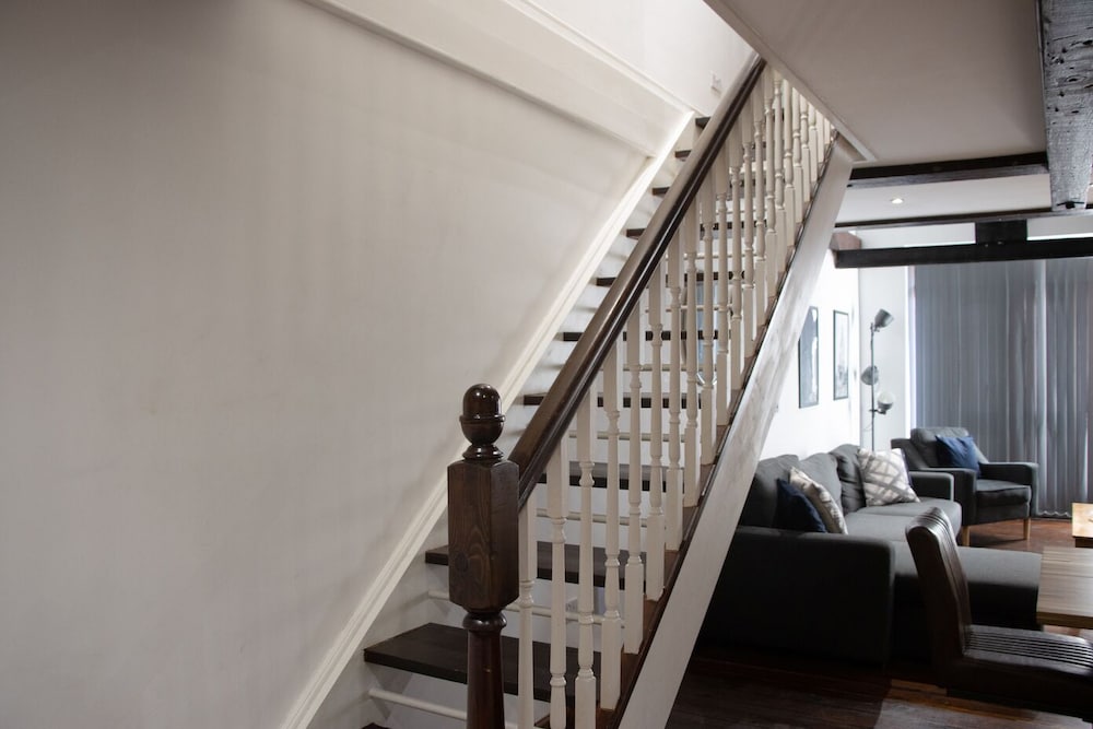 Фото UStay 27 Stanley Street Party Apartments