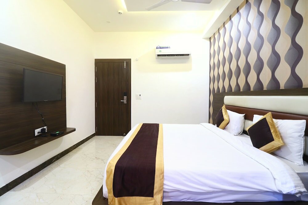 Фото Hotel Taj Venture by Park Tree