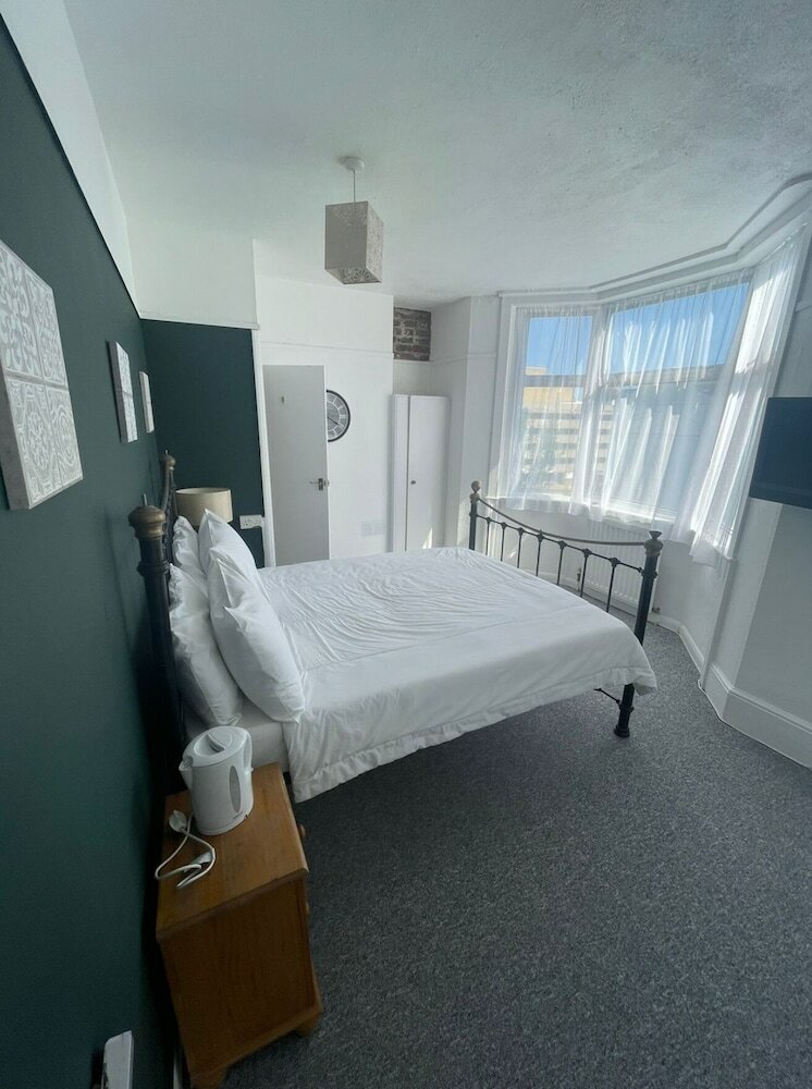 Фото Number 19 Brighton