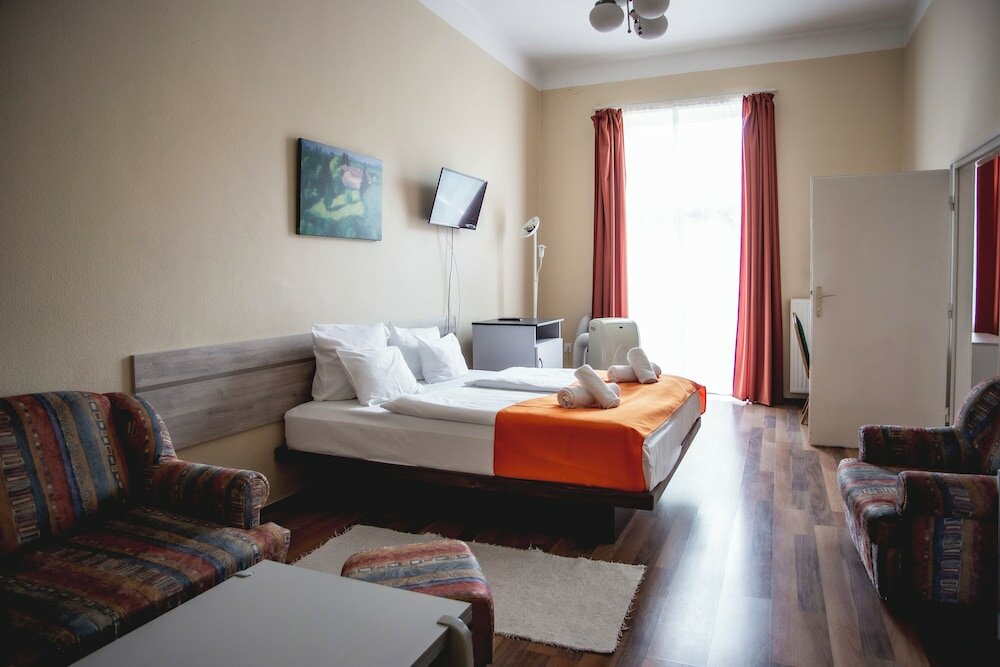 Фото Hotel Kapos