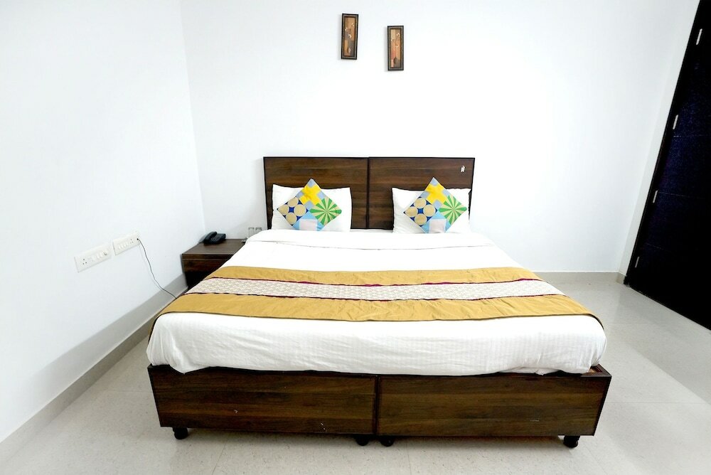 Фото Gupta Residency