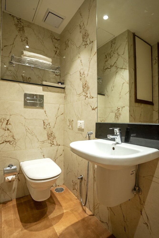 Фото Celebrant Hotel