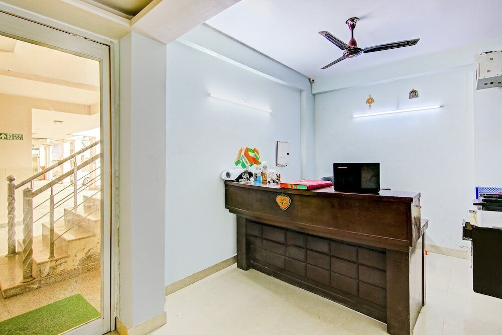 Фото Hotel Royal Avenue by F9 Hotels