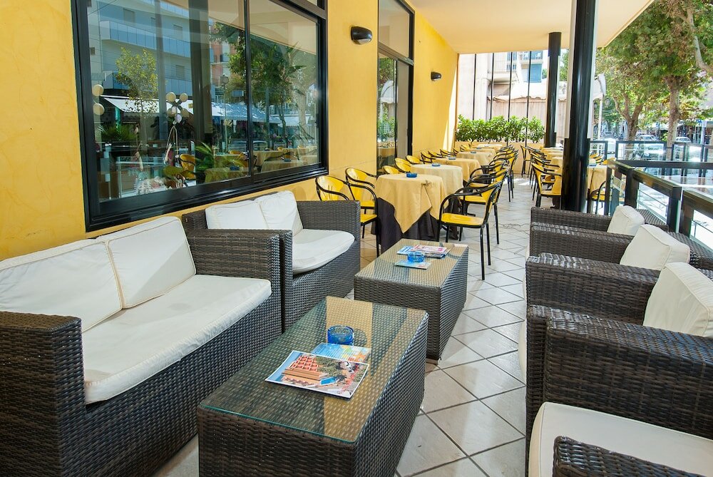 Фото Hotel Ariane