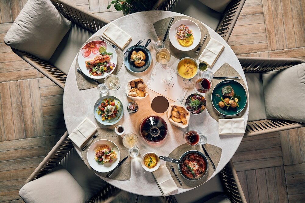 Фото La Fleur Boutique Hotel