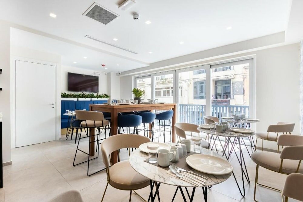 Фото G Hotel by Jl