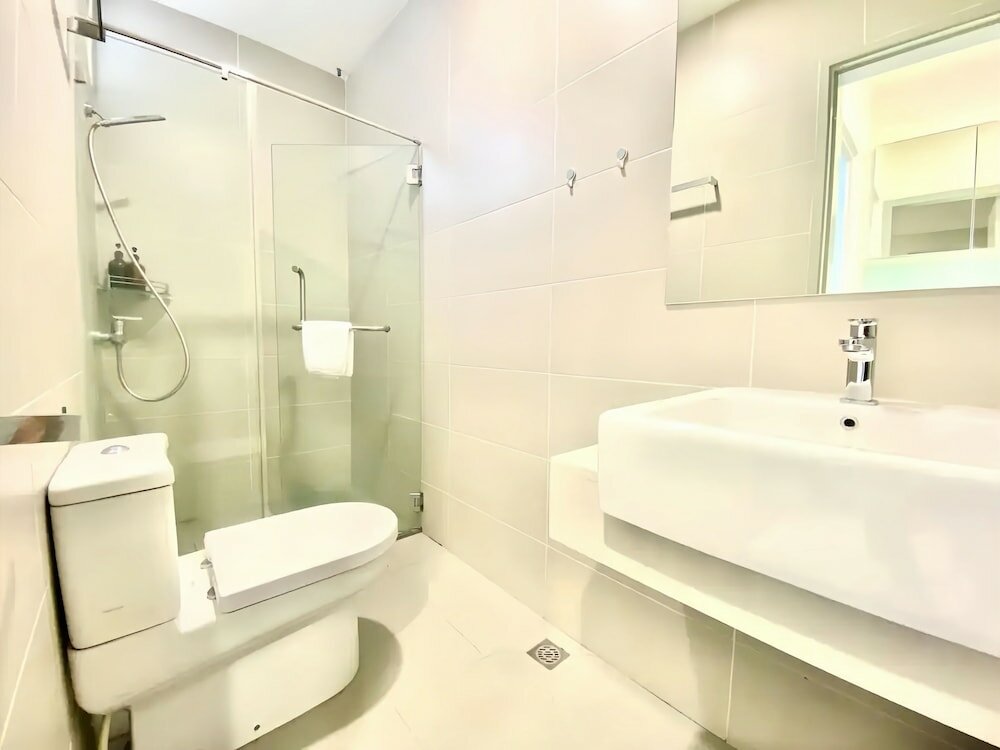 Фото Straits Garden Suites Georgetown