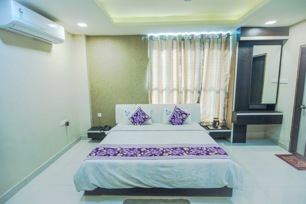 Фото Hotel Mayur Palace