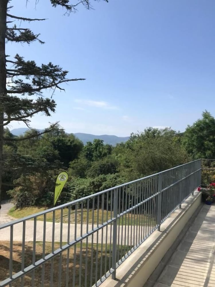 Фото Rostrevor Mountain Lodge