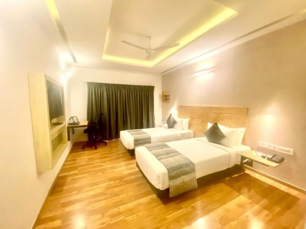 Фото Click Hotel Dbr