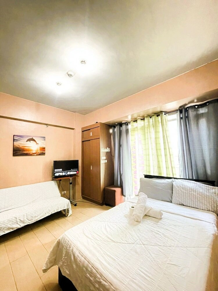 Фото Henry & Adiche Emperador Building