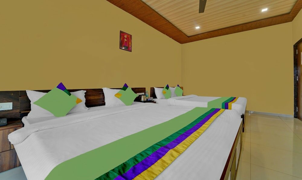 Фото Treebo Trend Iceberg