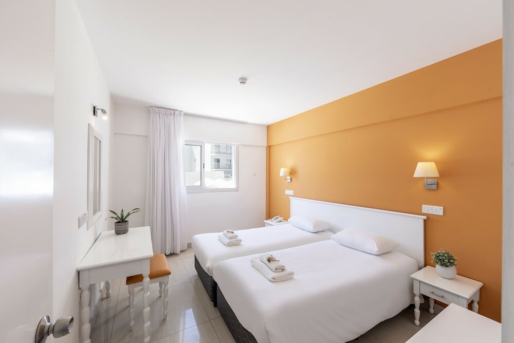 Фото Mia Hotel Apartment